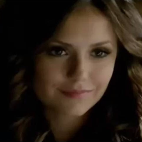 Katherine Pierce Photo 29