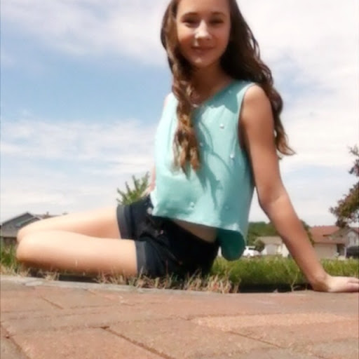 Lillian Jimenez Photo 31