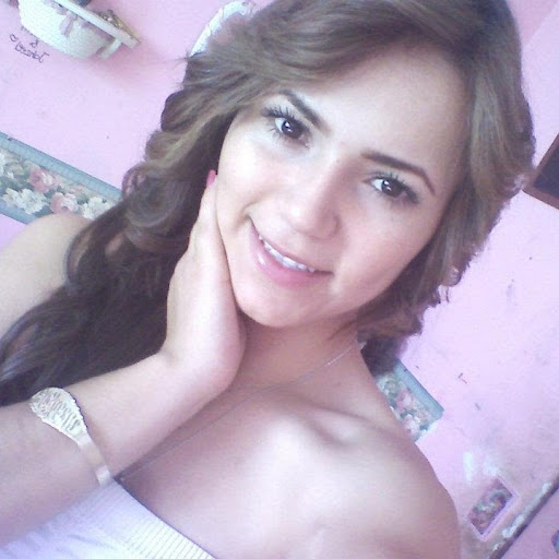 Elizabeth Cuevas Photo 17
