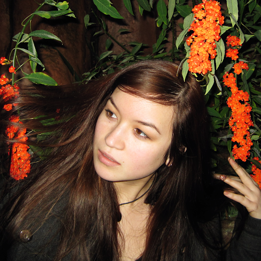 Samantha Thayer Photo 4