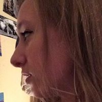 Sarah Pedersen Photo 37