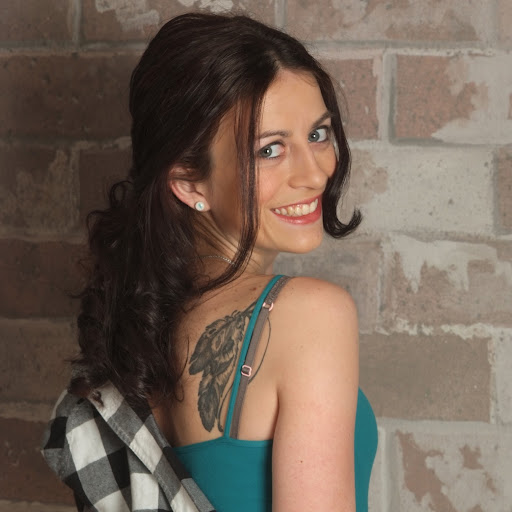 Courtney Conner Photo 39