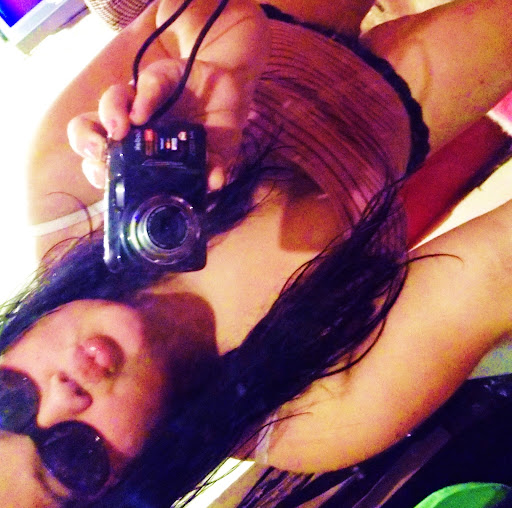 Yesenia Sanchez Photo 38