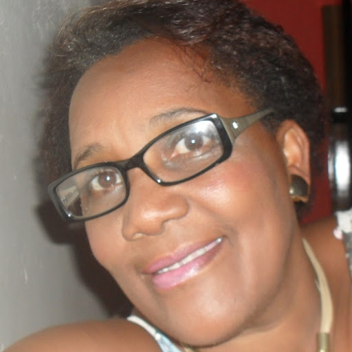 Regina Oliver Photo 3