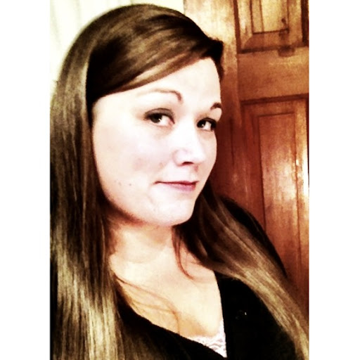 Amanda Saunders Photo 31