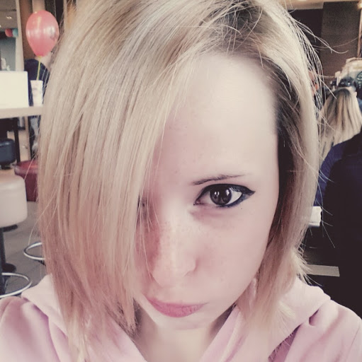 Emily Black Photo 25