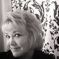 Laurie Forbes Photo 30