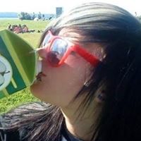 Stacey Loveless Photo 9