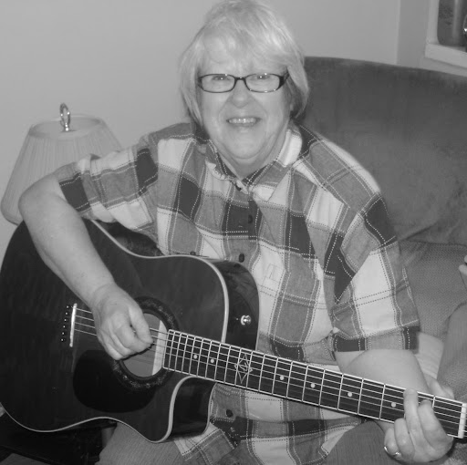 Jackie Hand Photo 25