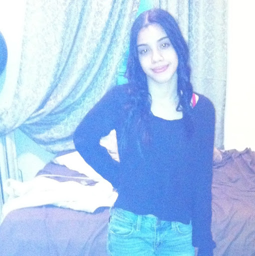 Isabelle Lopez Photo 16