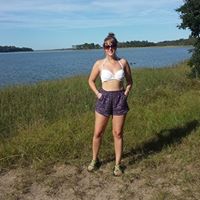 Shannon Oliver Photo 26