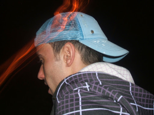 Luis San Photo 31