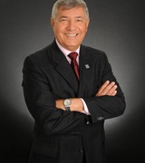 Luis Morales Photo 6