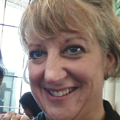 Sheryl Howard Photo 16