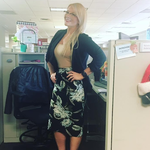Nichole Anderson Photo 15