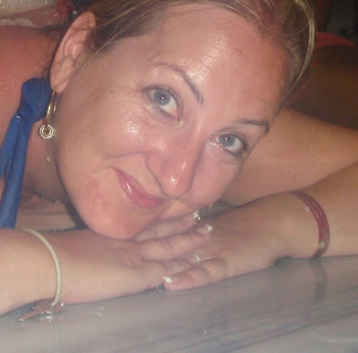 Claire Atkinson Photo 10