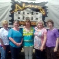 Vicki Garland Photo 7