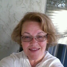 Debra Fox Photo 26