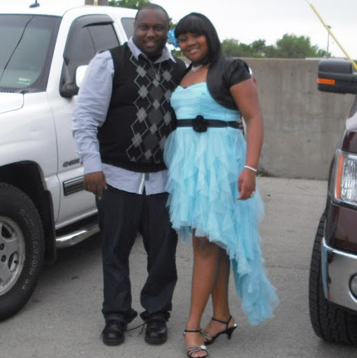 Destinee Howell Photo 20