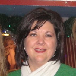 Julie Henry Photo 27