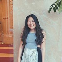 Caroline Hwang Photo 30