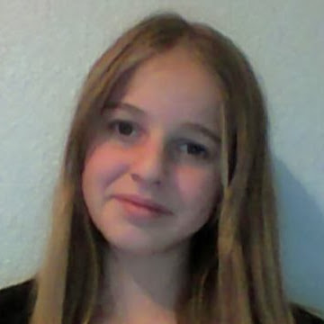 Emily Childress Photo 20