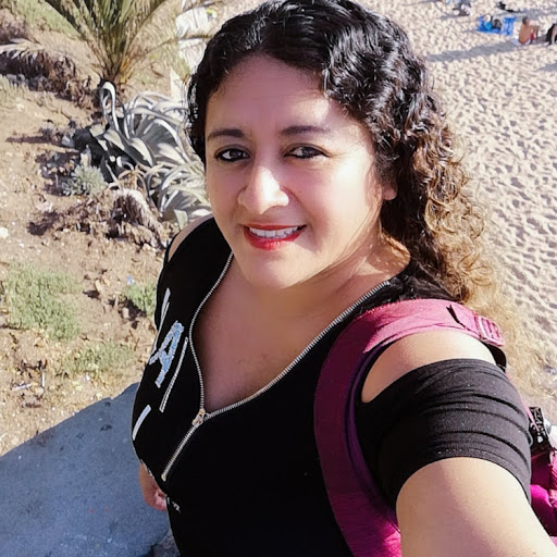 Diana Paredes Photo 17