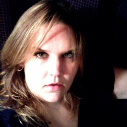 Erin Simmons Photo 34