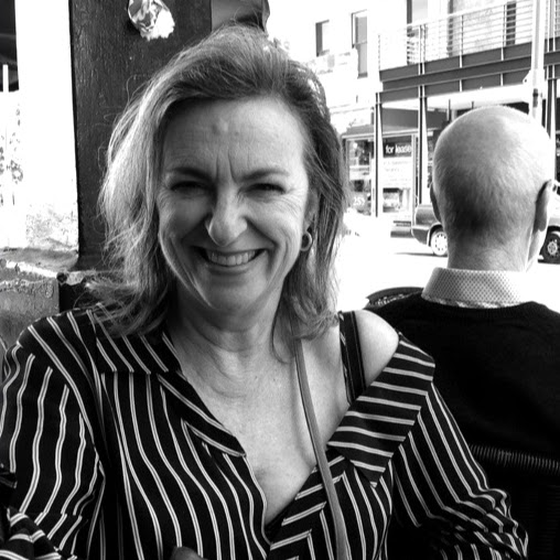 Caroline Farmer Photo 22