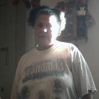 Elizabeth Santana Photo 17