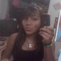 Sandy Velez Photo 28