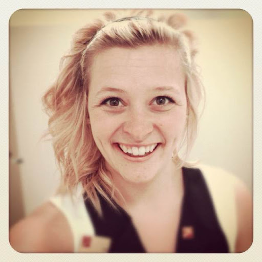 Leah Rodgers Photo 31