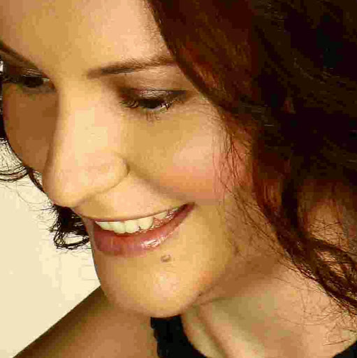 Vicky Barker Photo 24