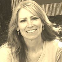 Jennifer Hayden Photo 34