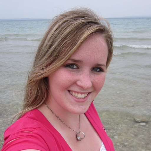 Lynette King Photo 12