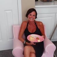 Keri Robinson Photo 26