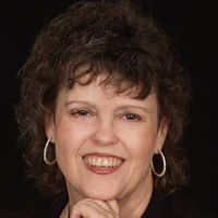 Cathy Holden Photo 15