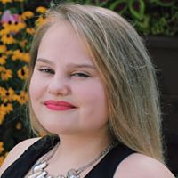 Alexandra Outten Photo 2