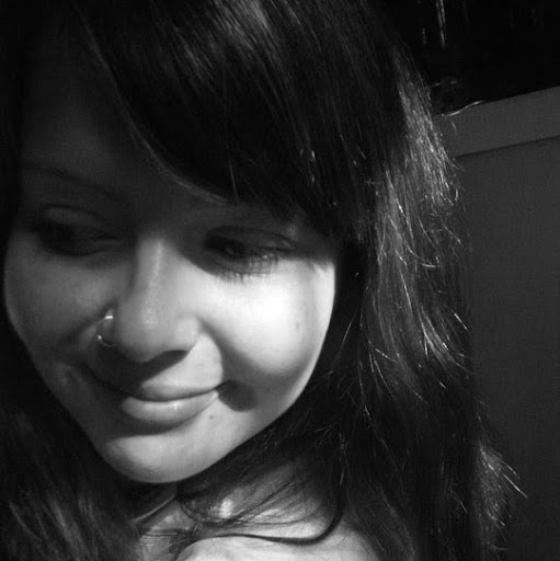 Leslie Clarke Photo 19