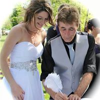 Kelly Eaves Photo 7