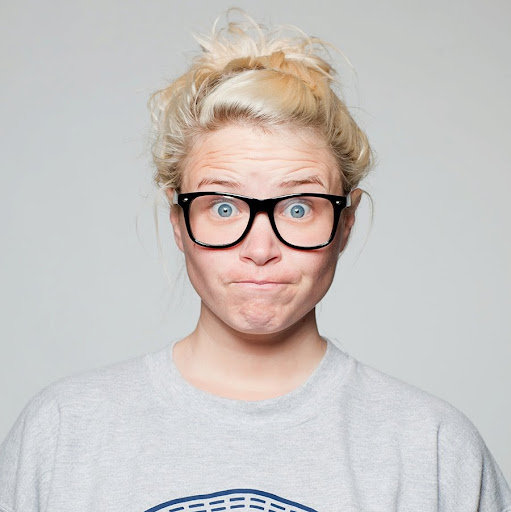 Emily Riley Photo 44