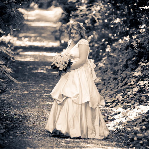 Samantha Rowland Photo 30