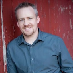 Michael Warden Photo 42