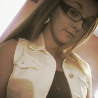 Brianne Arnold Photo 6