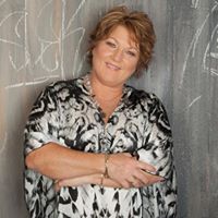 Deborah Bunting Photo 20