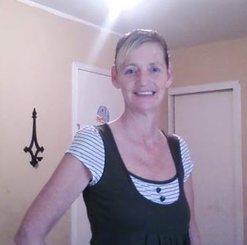 Jane Bates Photo 13