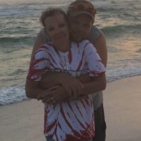 Lisa Grantham Photo 40