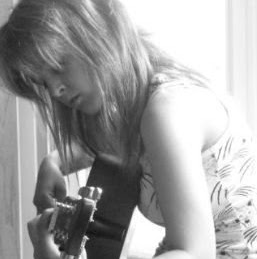 Samantha Bryson Photo 24