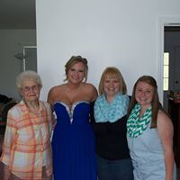 Carol Garrison Photo 43
