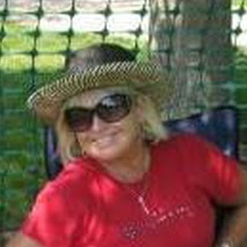 Sally Carlson Photo 22